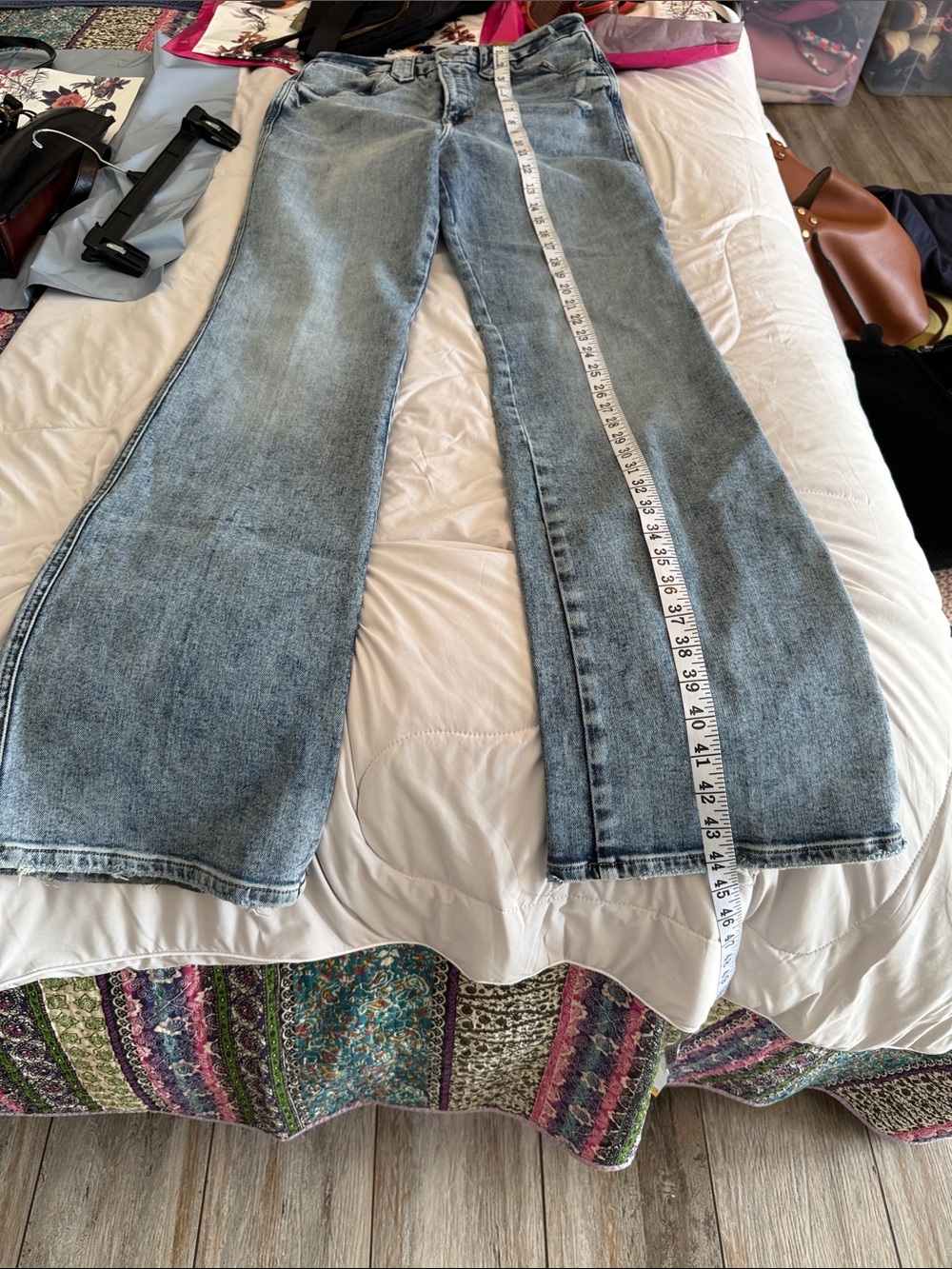 Good American Light Wash Blue Boot Cut Jeans - Picture 5 of 5